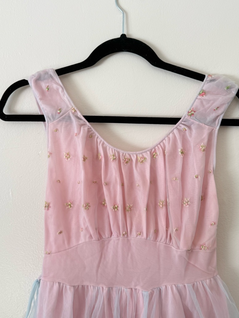 Vintage Gmc Nightgown Coquette Pink & Blue Pastel Ditsy Floral Embroidered XS - Picture 2 of 13